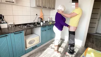 Son comes to kitchen where mom cooks for anal XXX humping and creampie