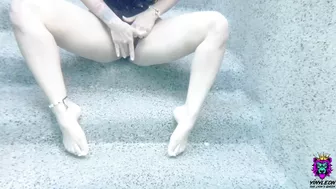 Diva flashes huge XXX globes and nephew realizes that she wants sex