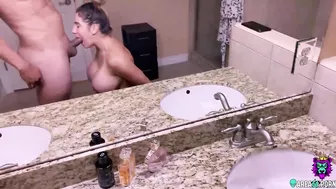 Dude makes XXX video of his bro's big-assed wife taking his dick