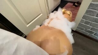 Sneaky son went to his mom bath and helped to washv and fuck her XXX vids