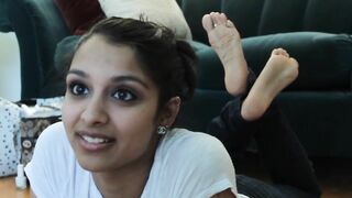 Sexy Desi sister masturbation on webcam- indian porn