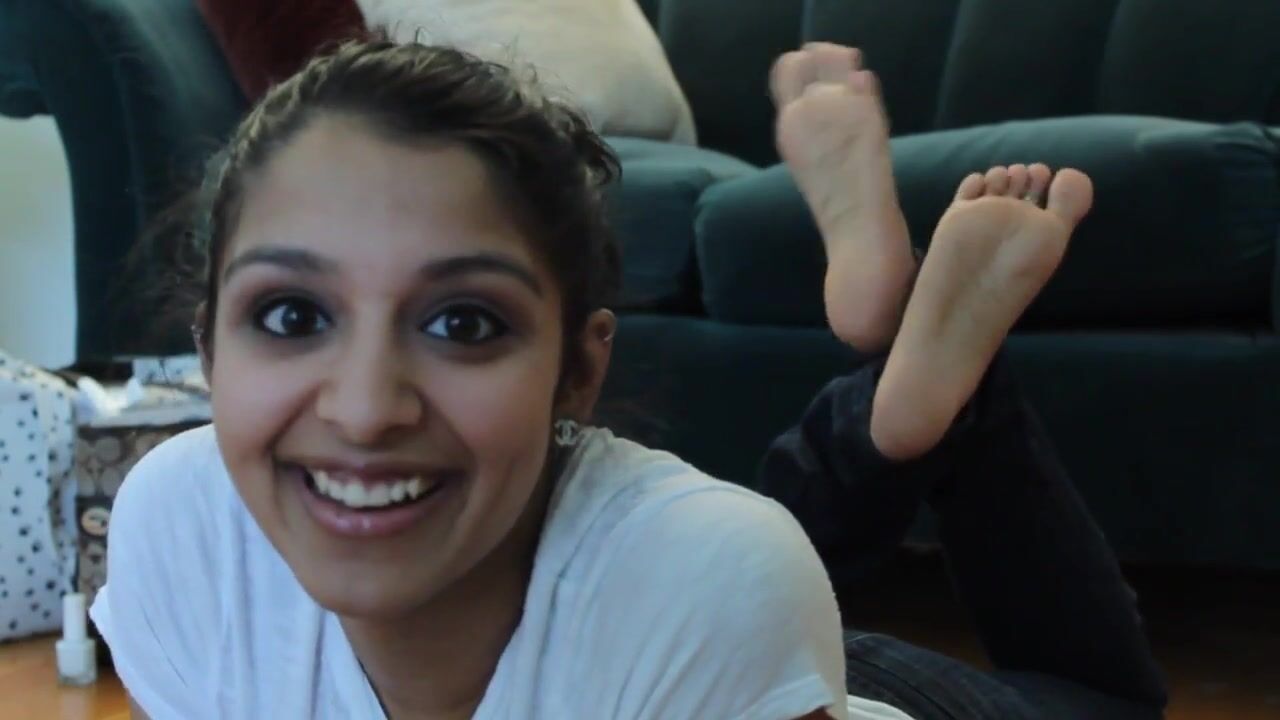 Sexy Desi sister masturbation on webcam- indian porn | AREA51.PORN