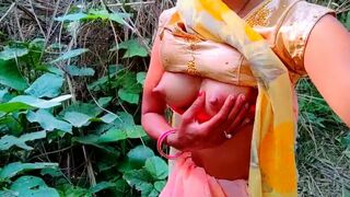 Sexy Desi aunt showing her nude tits and body in  jungle, Indian XXX sex