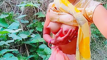 Sexy Desi aunt showing her nude tits and body in  jungle, Indian XXX sex