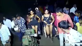 Mischievous Desi whore stripping and show pussy in the village road show