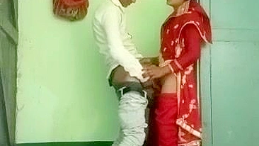 Indian XXX Porn. Cheating Desi wife gets busted while banging her friend