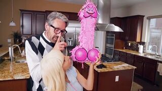 Mature guy lures GF's daughter into XXX encounter in the kitchen