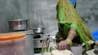 Desi Indian sister-in-law was making roti in the kitchen, devar fuck her Desi Indian sister-in-law was making roti in the kitchen, devar fuck her