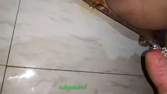 Desi Indian sister-in-law was making roti in the kitchen, devar fuck her