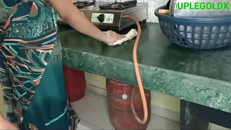 Submissive Indian housewife nailed by excited devar in the kitchen