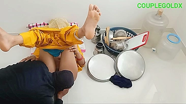 Instead of washing dishes Desi aunty has sex with perverted neighbor