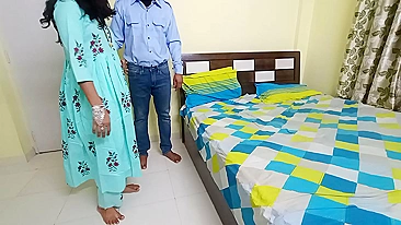 For help Indian Bhabhi rewards tall devar with chudai on the bed