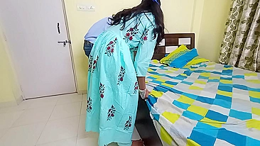 For help Indian Bhabhi rewards tall devar with chudai on the bed