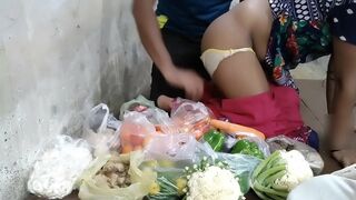 Instead of selling vegetables Desi gal has quick sex with customer