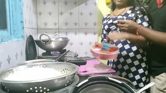 Athletic Desi fellow stretches Bhabhi with great rack by the wall