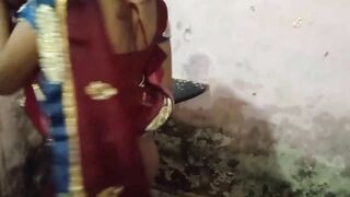 Eccentric Indian aunty takes lover's cock deep into her tight holes