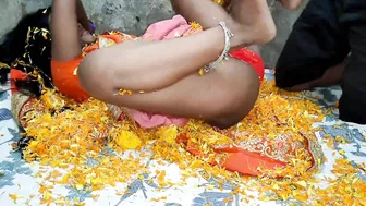 Honeymoon begins for amateur Indian couple with fantastic chudai