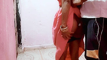 Horny Desi fellow has chudai with sister-in-law dressed in sari