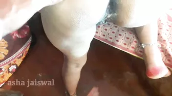 Bhabhi has her ass covered with cum after intense chudai on the bed