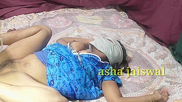 Obedient Bhabhi has her trimmed pussy stretched and covered with cum