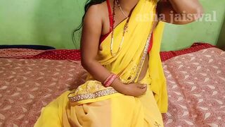 Devar with ease seduces Indian belle in yellow sari to have chudai