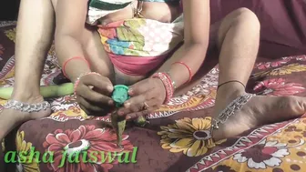 Horny Desi aunty uses sex toys and vegetables to satisfy her needs Horny Desi aunty uses sex toys and vegetables to satisfy her needs