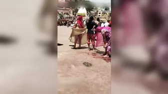 Super naughty indian aunty pussy exposed public Super naughty indian aunty pussy exposed public