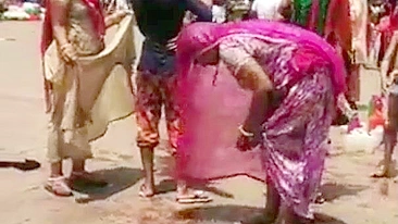 Super naughty indian aunty pussy exposed public