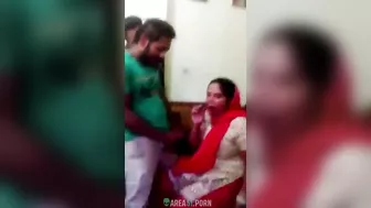 Penniless indian aunty sucking cock a rich nephew for cash - Leak porn