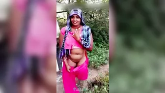 Indian village aunty fucking outdoor with brother in law, Sex scandal MMS