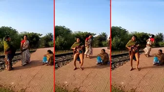 Big boobs Desi aunty showing pussy local boy at the train stop Big boobs Desi aunty showing pussy local boy at the train stop