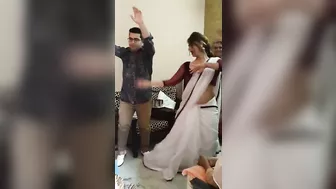 Bollywood kinner sexy dancing, looks so good XXX indian sex Bollywood kinner sexy dancing, looks so good XXX indian sex