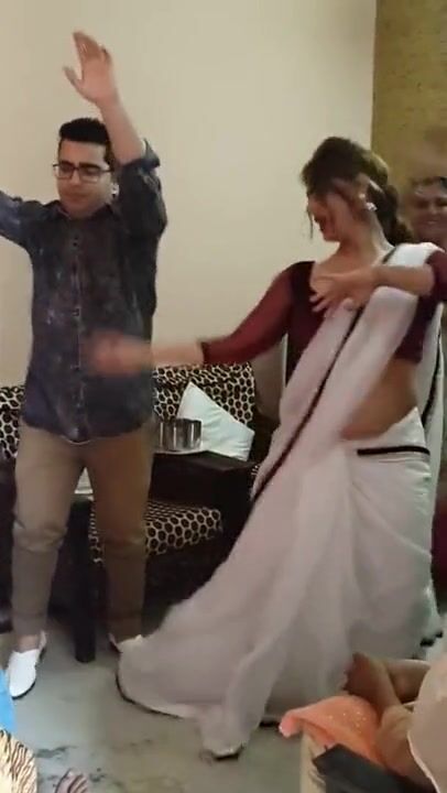Bollywood kinner sexy dancing, looks so good XXX indian sex | AREA51.PORN