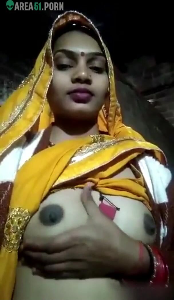 Leake Indian porn video of village teen babe showing big boobs | AREA51.PORN