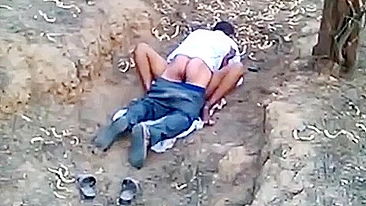 Desi cheating wife gives sex to a bf in the forest, voyeur caught it