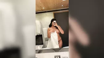 Bored Nri girl nude selfie she shows boobs and pussy, leaked indian sex