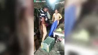 Guy is late a little bit and doesn't manage to film caught Indian video