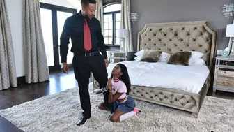Black man lures adorable Ebony babysitter into XXX affair in bedroom Black man lures adorable Ebony babysitter into XXX affair in bedroom