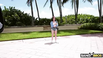 XXX cameraman captures pickup process of the sweet random passerby