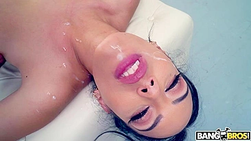 Latina MILF Katrina Moreno lies down on back for XXX facial cumshot