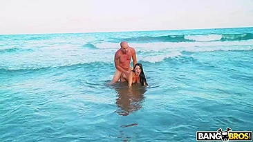XXX rimming by bitch makes boy cum soon all over her face on the beach
