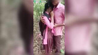 Horny Indian Couples Having Sex - Indian couple is so horny that will have sex even being caught | AREA51.PORN