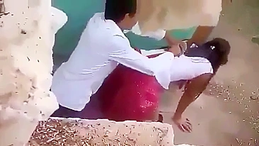 Caught video where unsuspecting guy fucks Indian girl in doggy