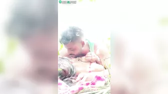 Nice Indian couple films caught video to upload it to a porn site Nice Indian couple films caught video to upload it to a porn site