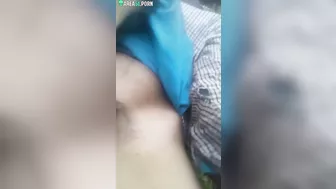 Cameraguy is going to fuck Indian bhabhi in outdoor caught video