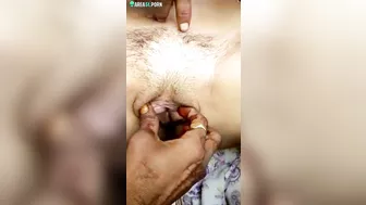 Married man fingers Indian lover's pussy in the phone caught video