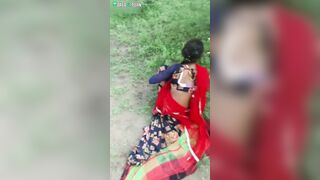 Indian lovers have sex in the fresh air and they are caught by stranger