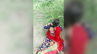 Indian lovers have sex in the fresh air and they are caught by stranger