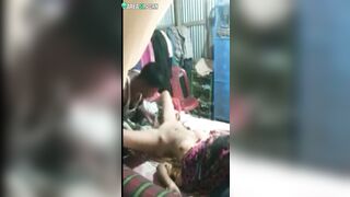 Unsuspecting Indian lovers become main heroes of the caught video