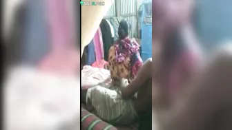 Unsuspecting Indian lovers become main heroes of the caught video